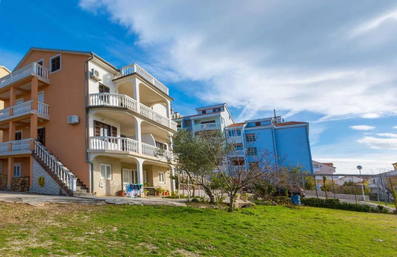 Apartments In Crikvenica 5165 Croatia