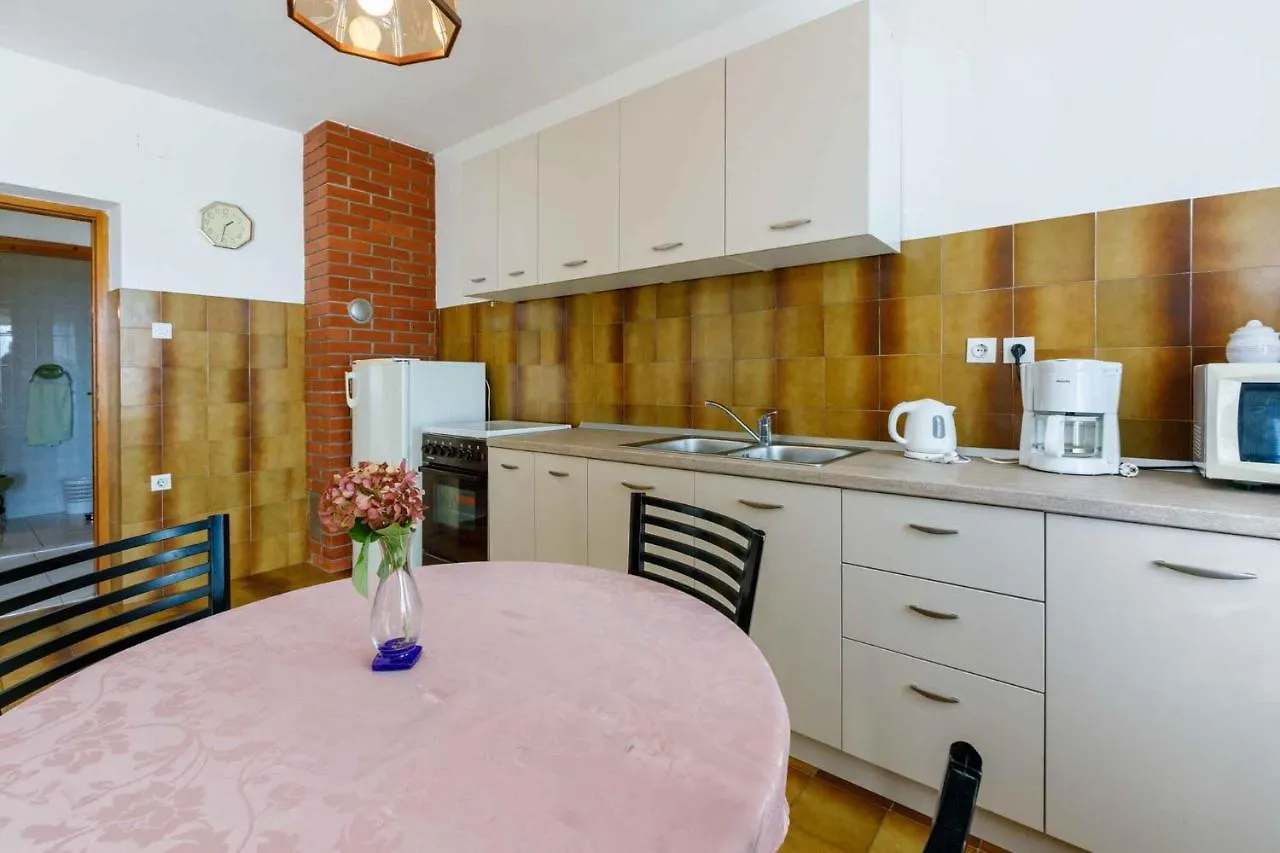 Apartments In Crikvenica 5165