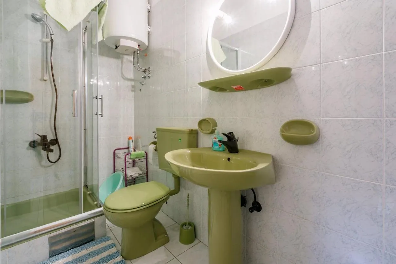 Apartments In Crikvenica 5165 Croatia