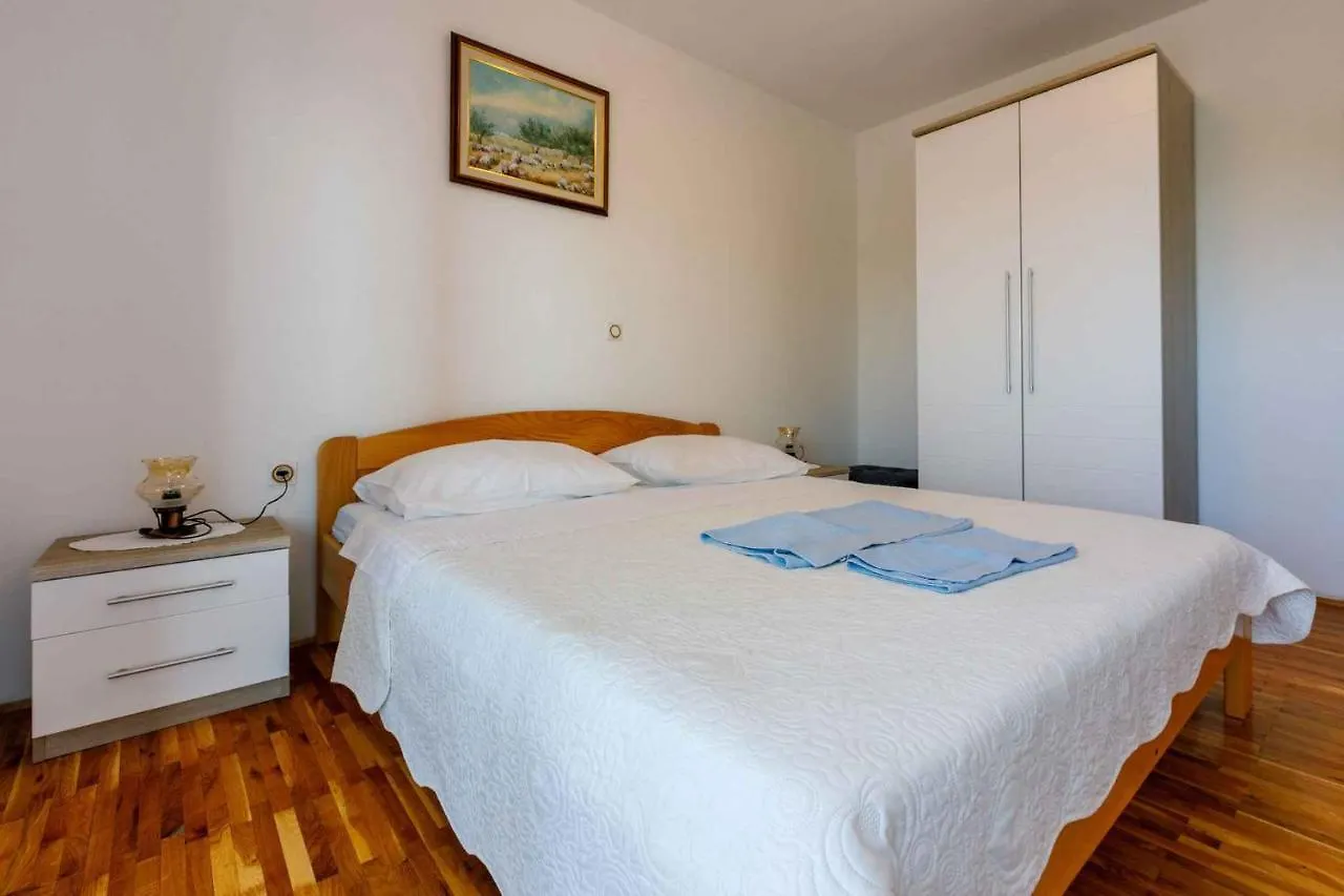 Apartments In Crikvenica 5165
