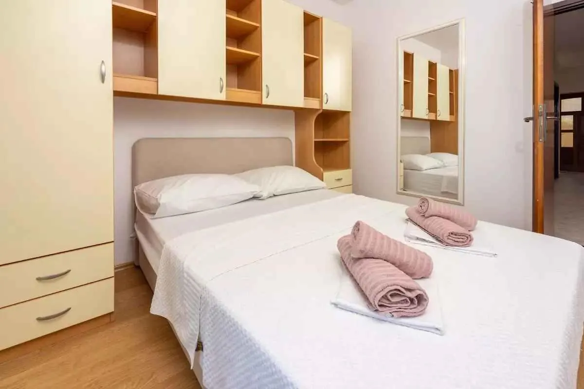 Apartments In Crikvenica 5165 Croatia