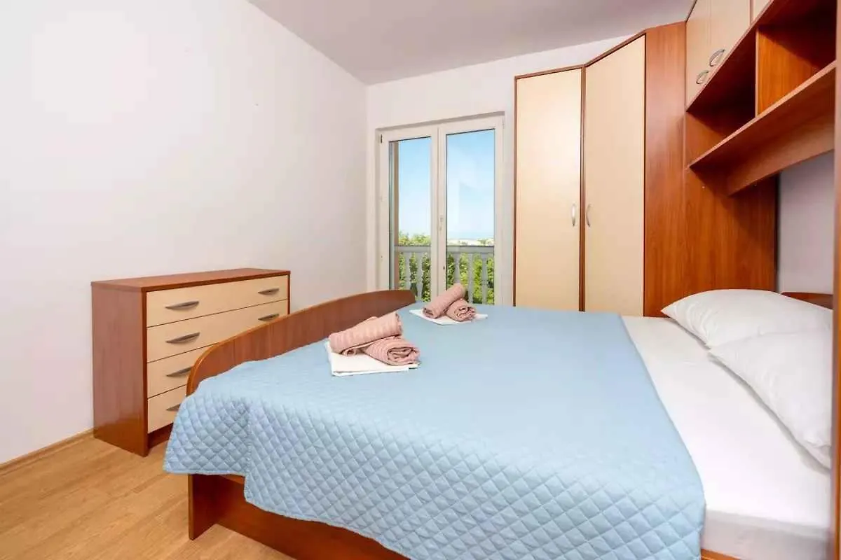 Apartments In Crikvenica 5165