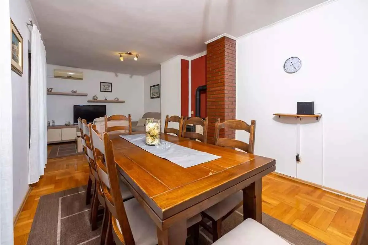 Apartments In Crikvenica 5165